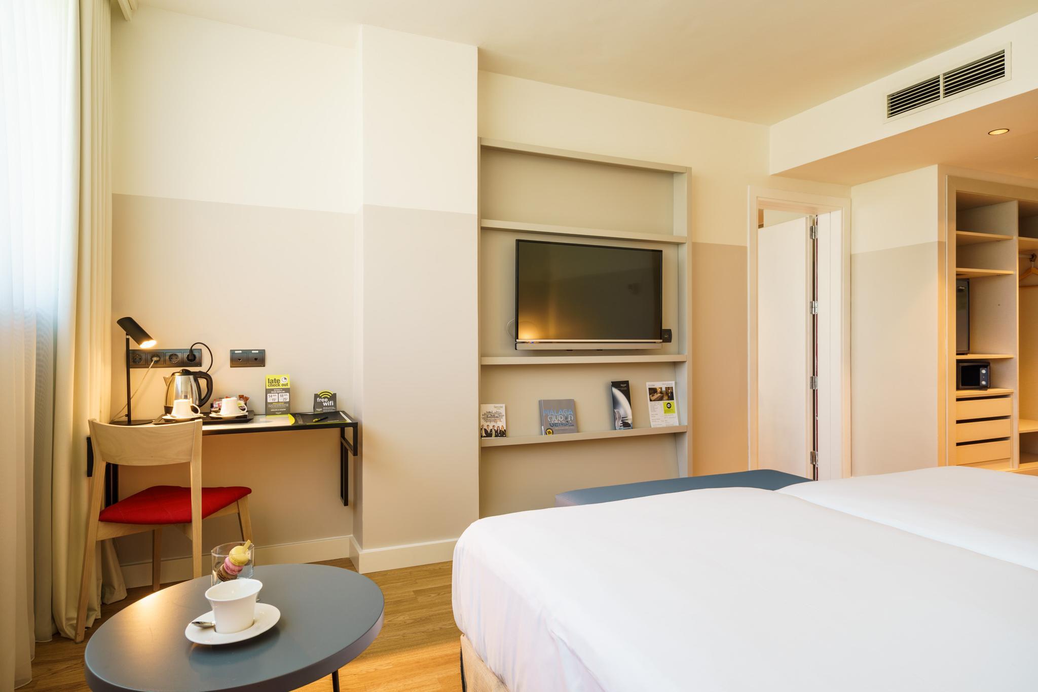 ユーロスターズ マラガ 写真