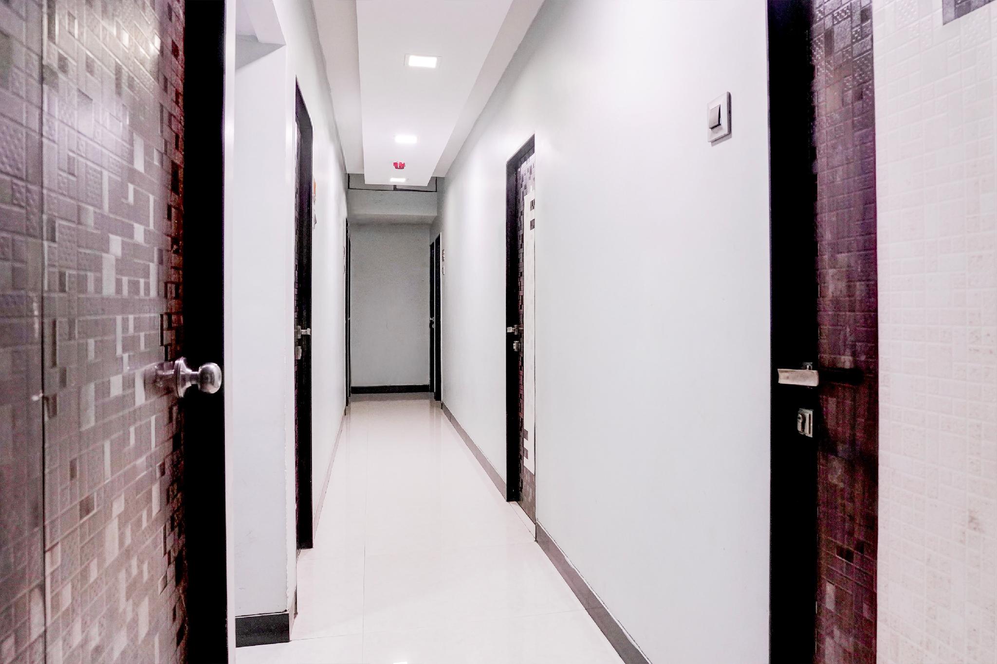 スーパー コレクション O アサルファ ニア インターナショナル エアポート 写真