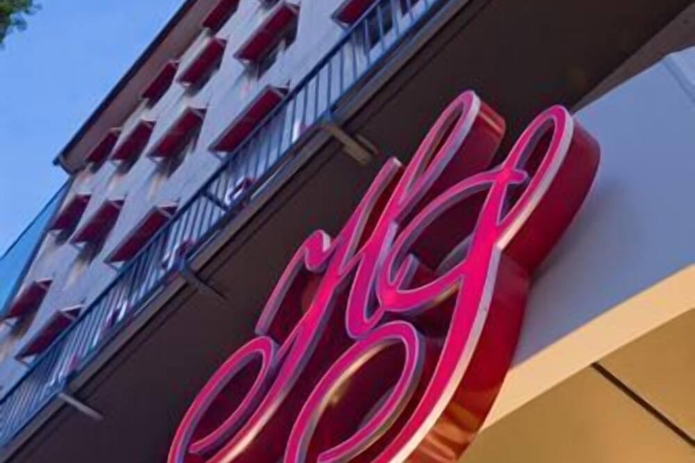 ホテル シュタフス 写真