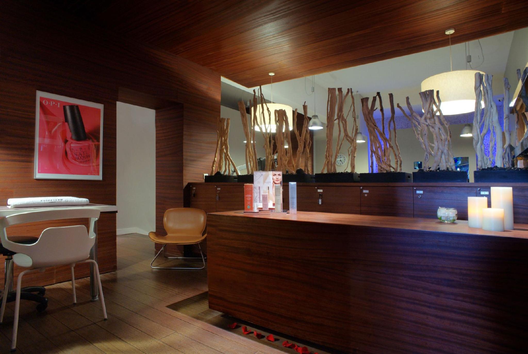 ホテル ベル アミ 写真