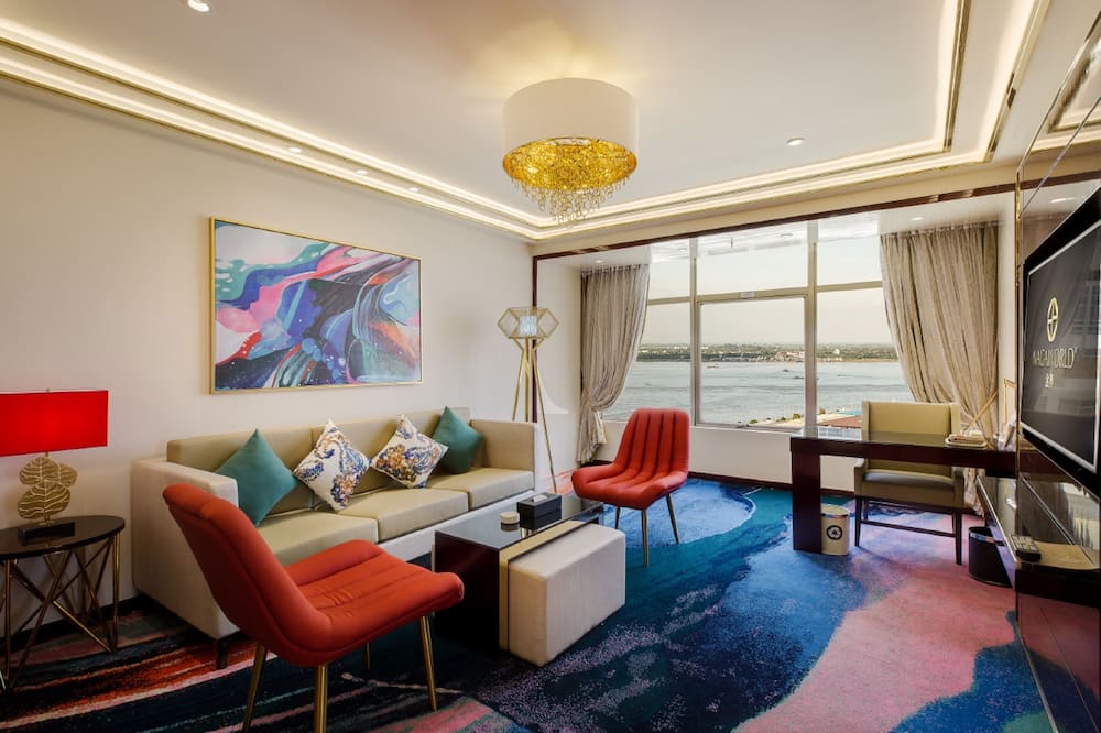 ネガワールド ホテル & エンターテイメント コンプレックス 写真