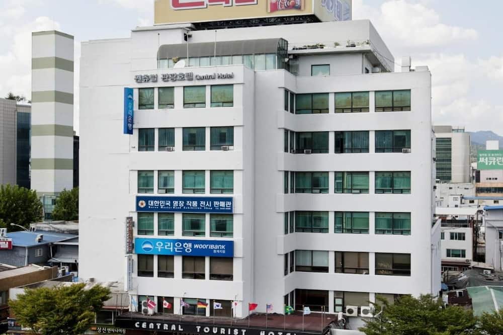 セントラル ツーリスト ホテル 写真