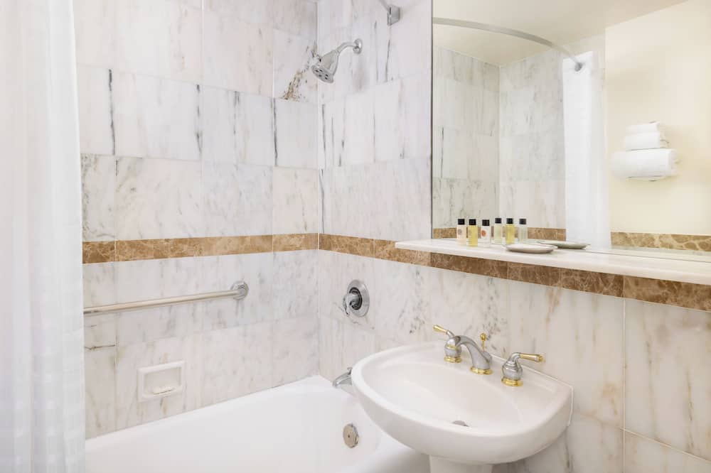 ニューヨーカー バイ ロッテ ホテルズ 写真