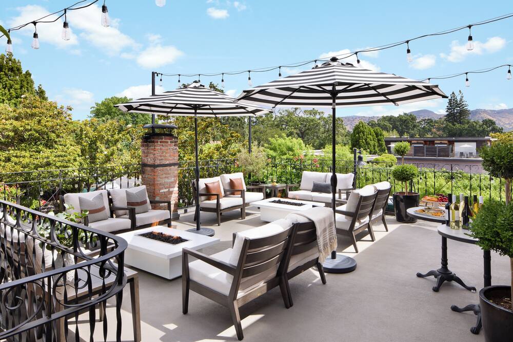 メゾン フルリエ ア フォー シスターズ イン 写真