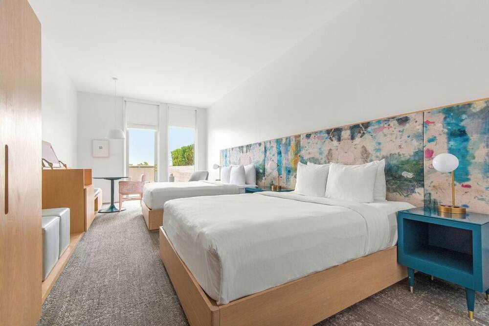 The Doyle Hotel 写真