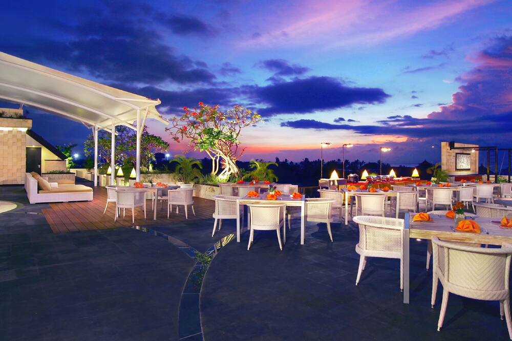 アストン クタ ホテル & レシデンス 写真