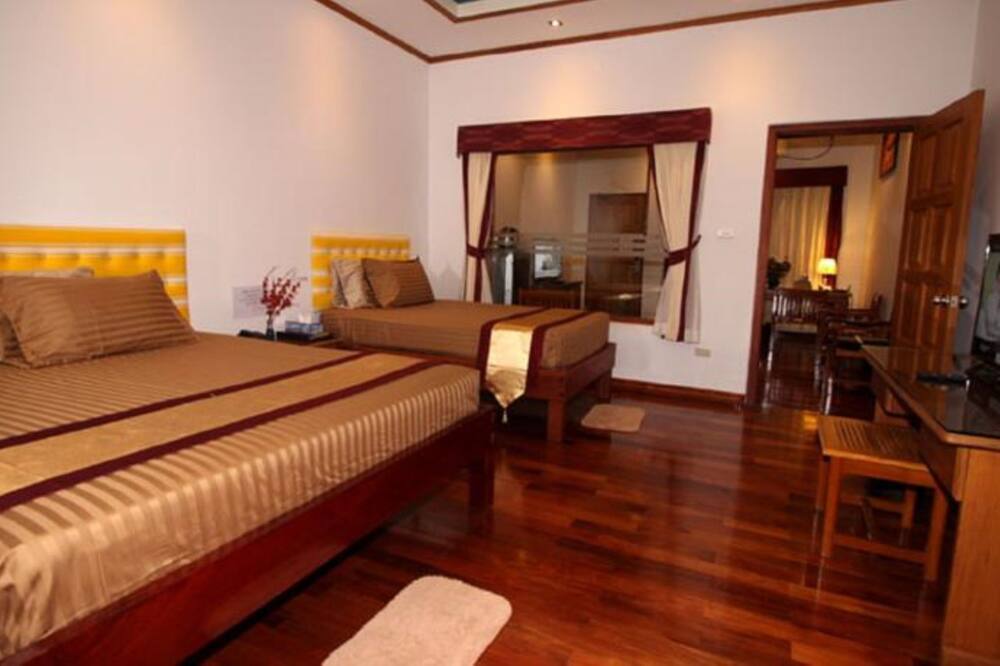 ミャンマー ライフ ホテル 写真