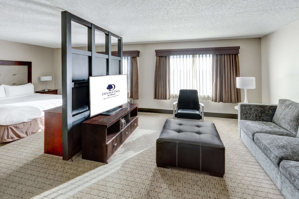 DoubleTree by Hilton Hotel Wichita Airport 写真