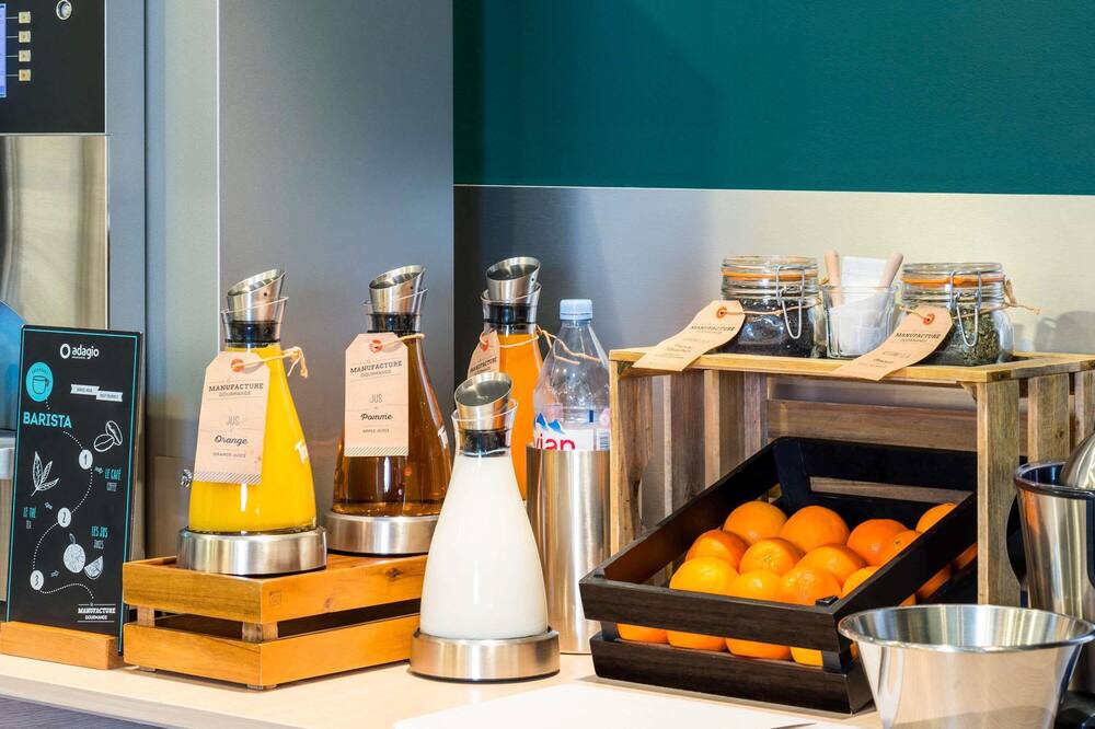 アダジオ ラ デファンス クルブヴォア 写真