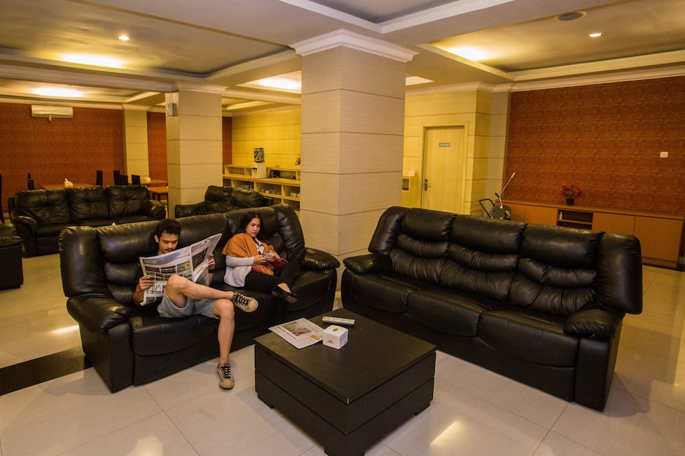 ニュー ラジャ レジデンス【ペット可】 写真