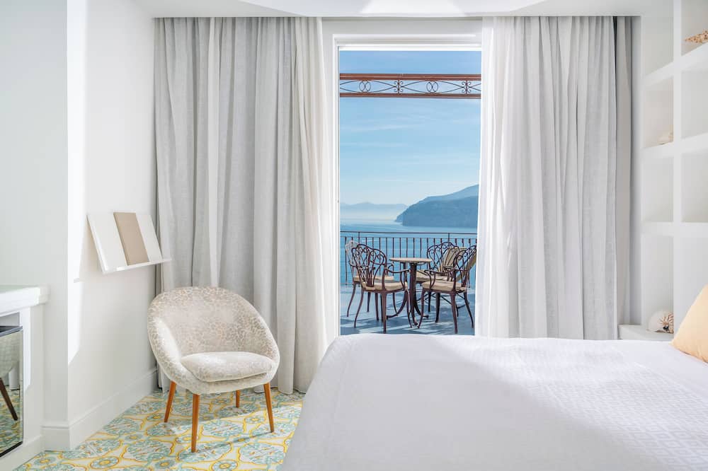 ホテル ベルエア 写真