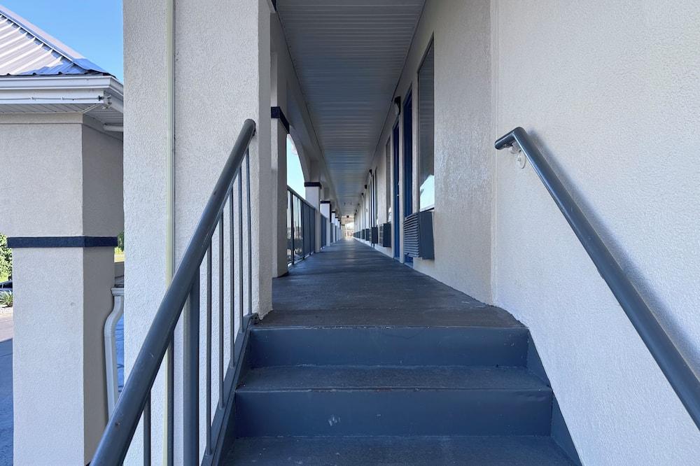 フローレンス イン アンド スイーツ 写真