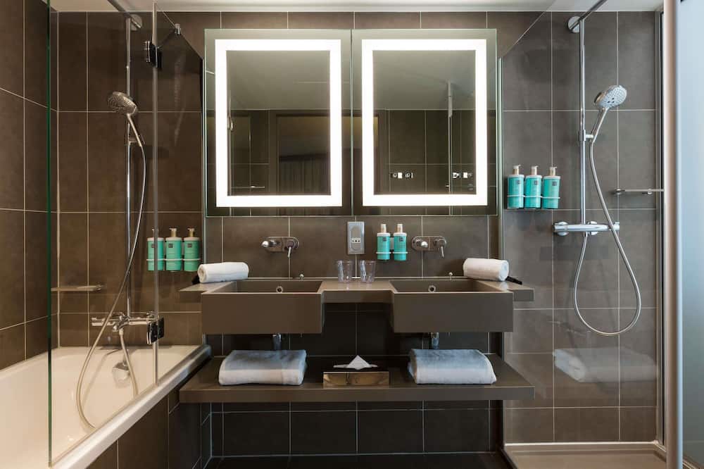 ノボテル パリ サン ドニ スタッド バジリーク 写真