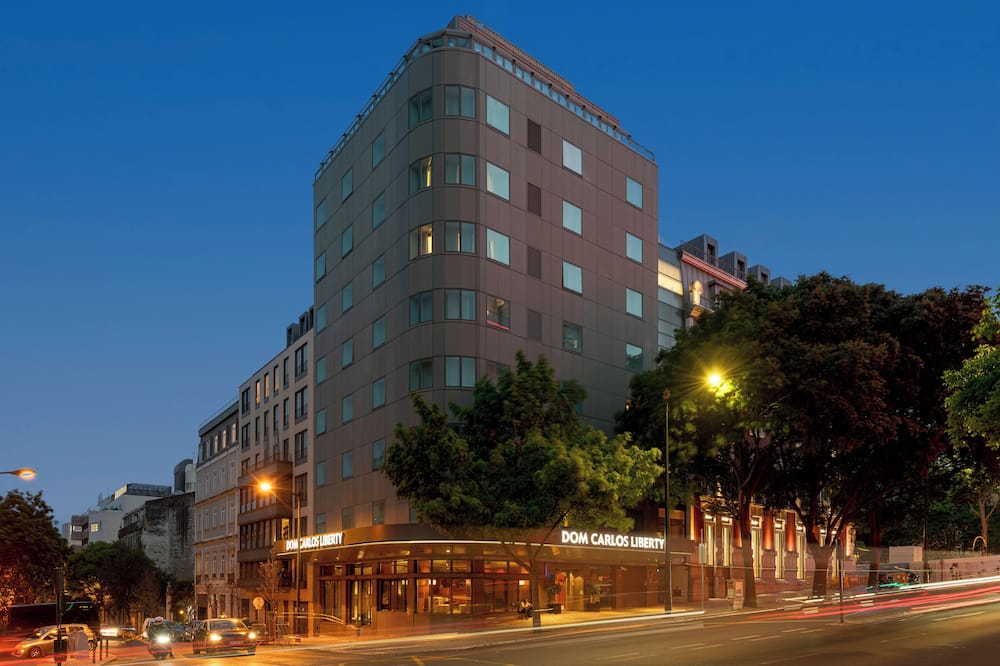 ホテル ドム カルロス リバティ 写真