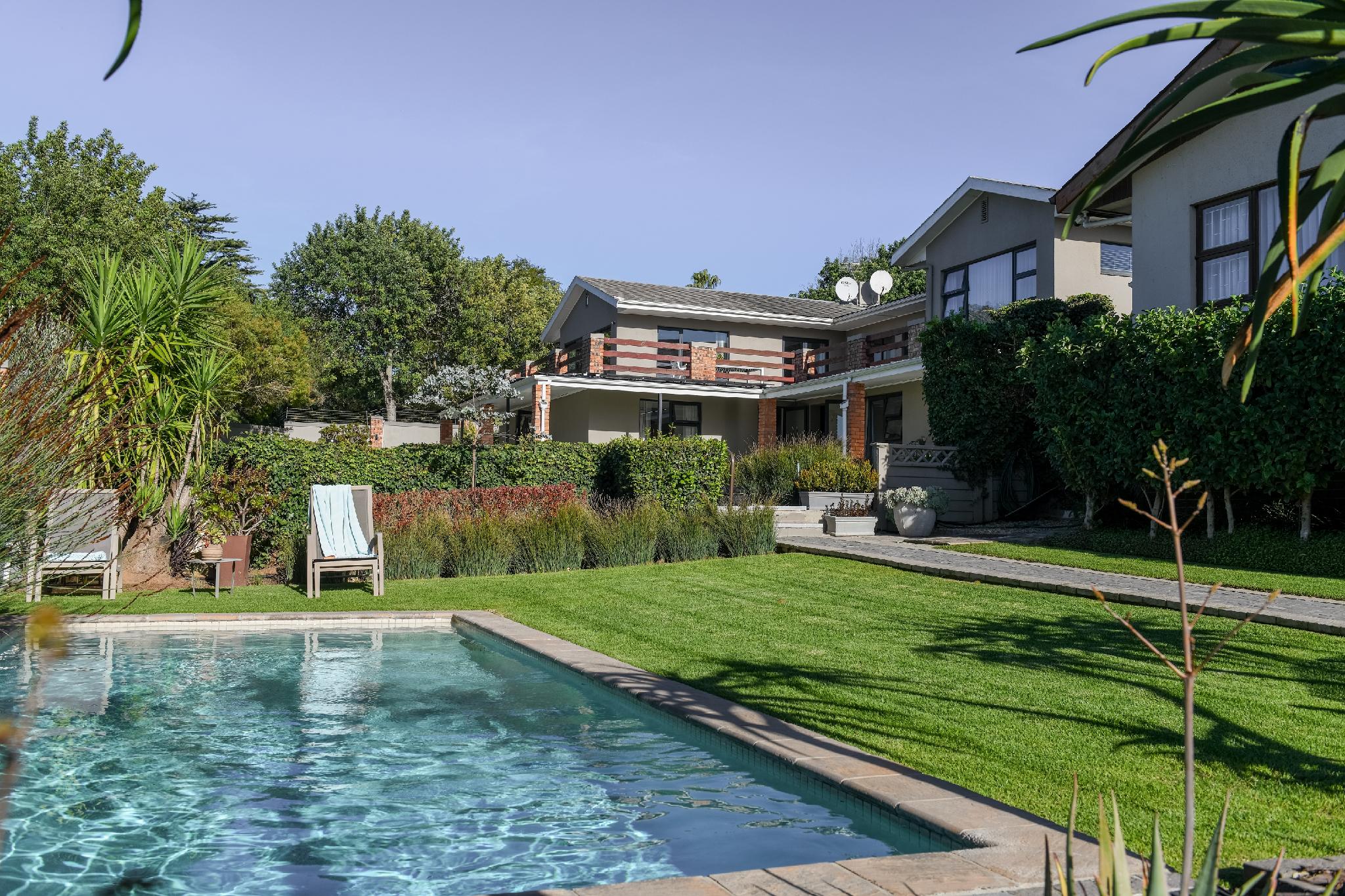 フォー パームス アコモデーション 写真