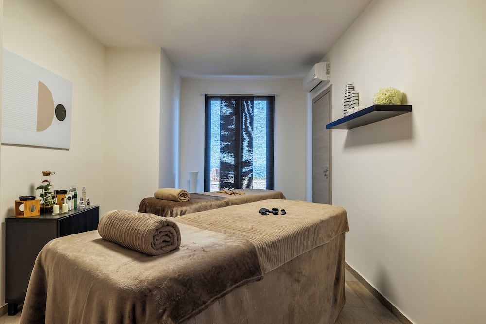 ヴェネレ ディ エリーチェ リゾート 写真