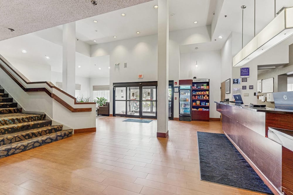 スリープ イン&スイーツ バッファロー エアポート 写真