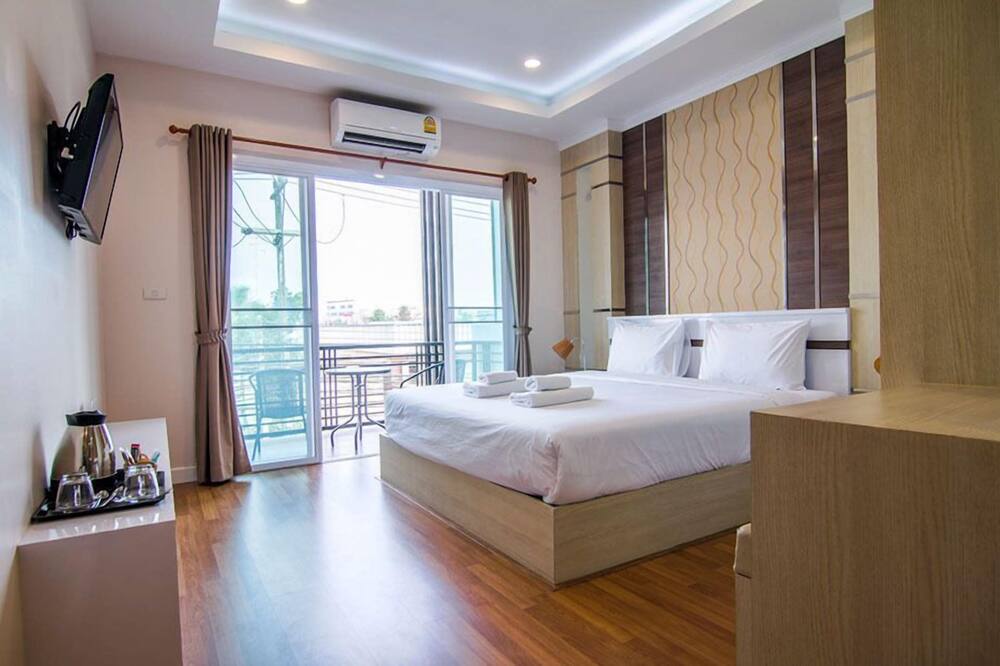 アット ホーム アット ウドン 写真