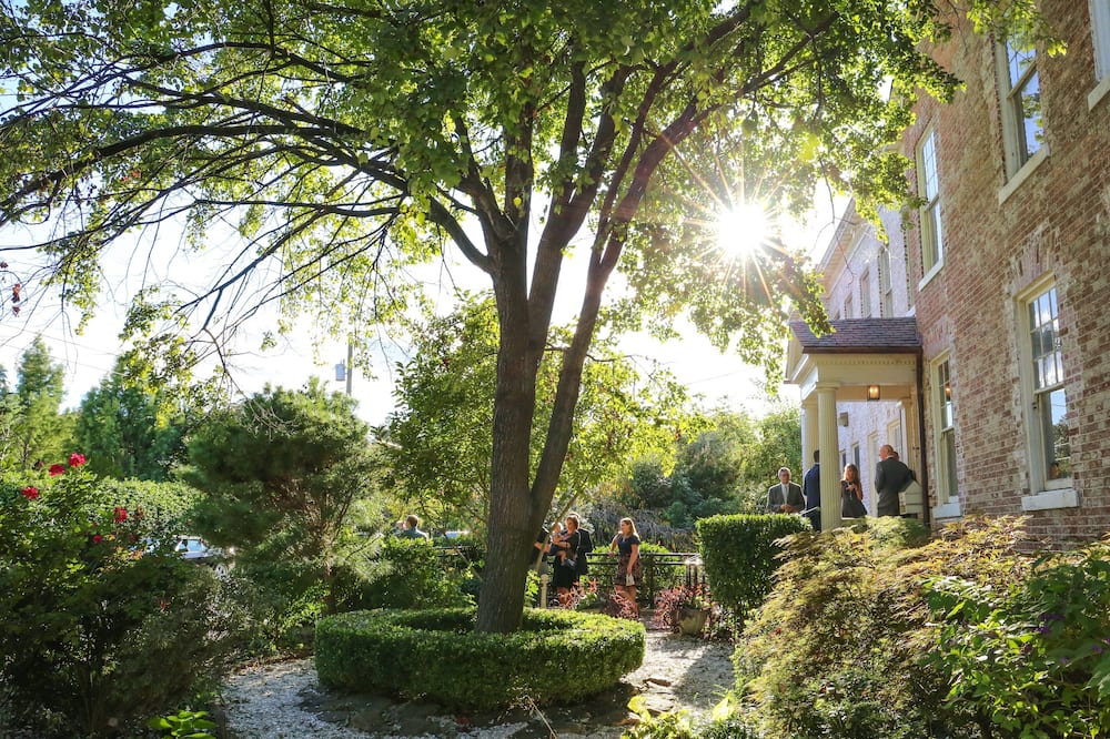 アイアンクラッド イン & バーボン ルーム 写真