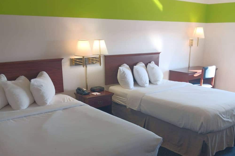 ラマダ リミテッド マウント スターリング 写真