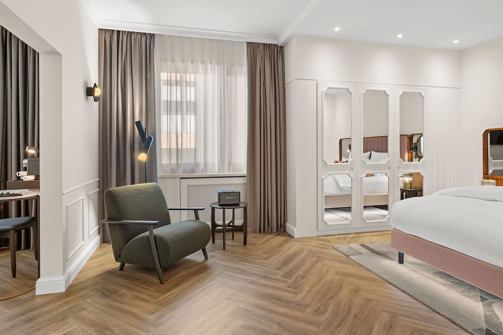 ホテル ブリストル ベルリン 写真