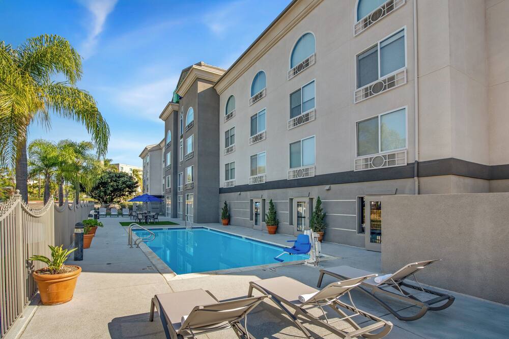 ホリデイ イン エクスプレス オテル & スイーツ サンディエゴ-ソレント バレー by IHG 写真