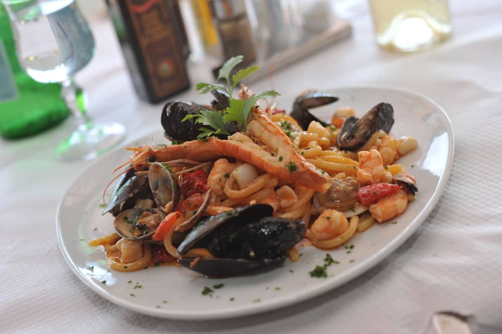 ビラッジョ レ ディオメディ 写真