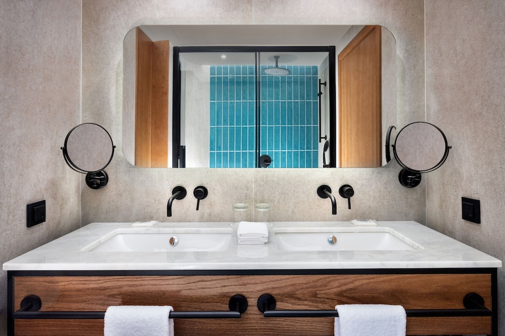 フォー ポインツ バイ シェラトン マトジーニョス 写真