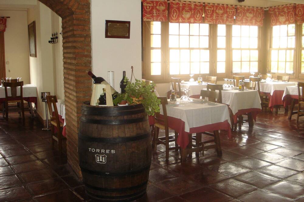 ホテル ドン ミゲル 写真