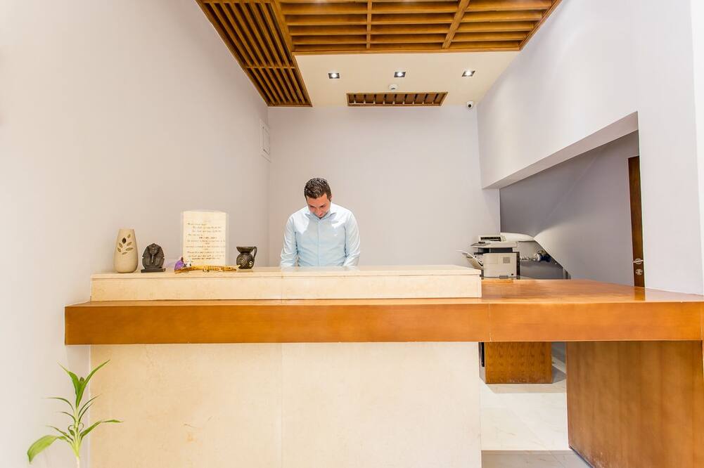 ハピ ホテル 写真