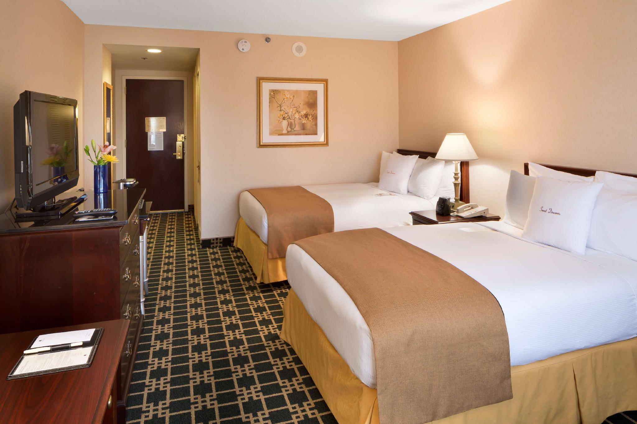 DoubleTree by Hilton Fort Lee - George Washington Bridge 写真