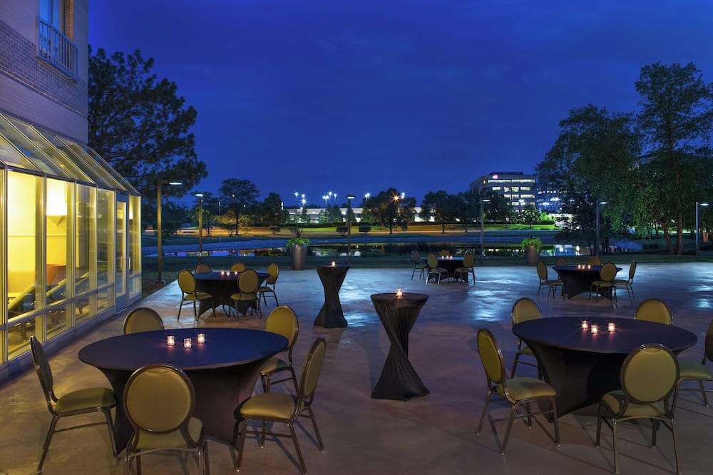 シェラトン スイーツ シカゴ エルク グローブ 写真