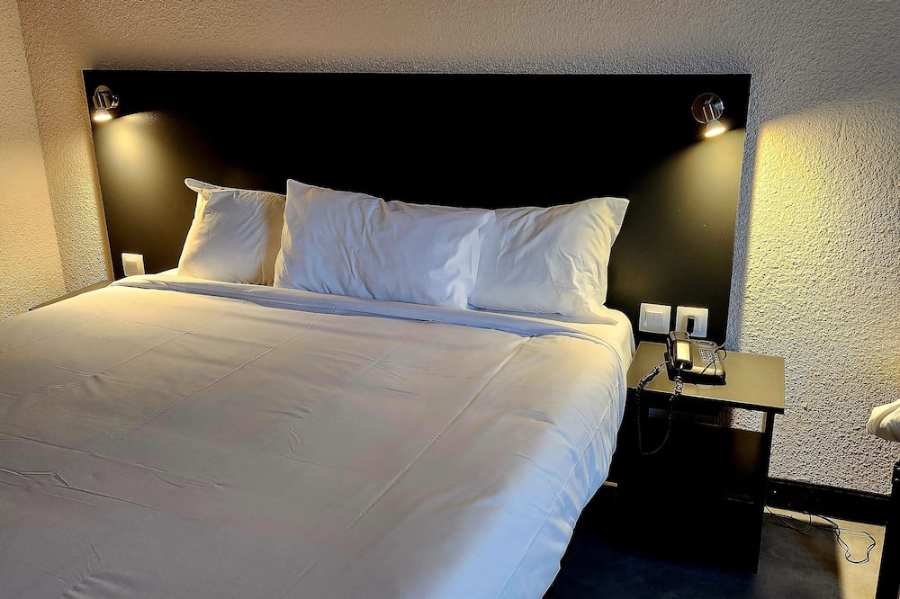 ジ オリジナルズ シティ オテル ル フォーラム ストラスブール ノール 写真