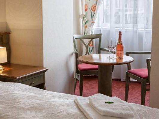 ホテル オウガストス エ オット 写真