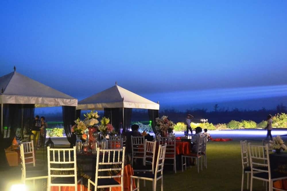 アマトラ バイ ザ ガンジス 写真