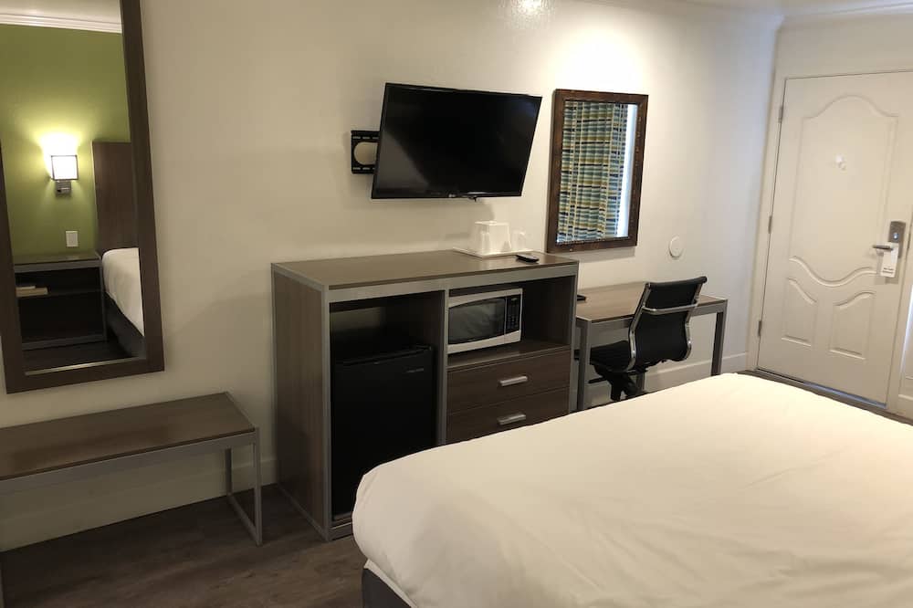 ギルロイ イン 写真