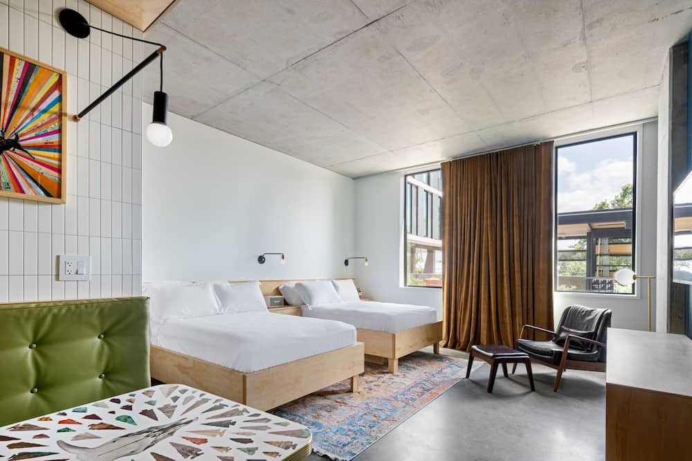 アライブ オースティン 写真