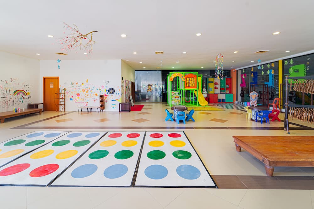 マヤン サリ ホテル 写真