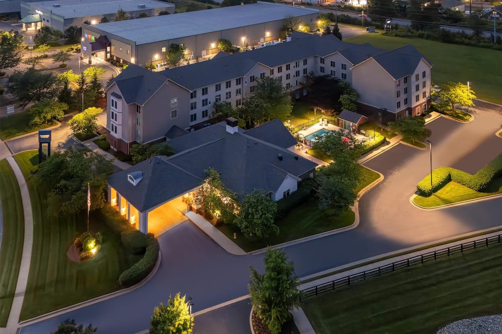 ホームウッド スイーツ バイ ヒルトン レキシントン フェイエット モール 写真