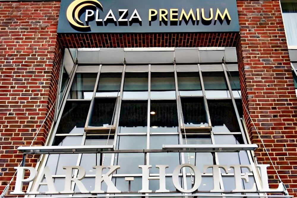 PLAZA Premium Parkhotel Norderstedt 写真