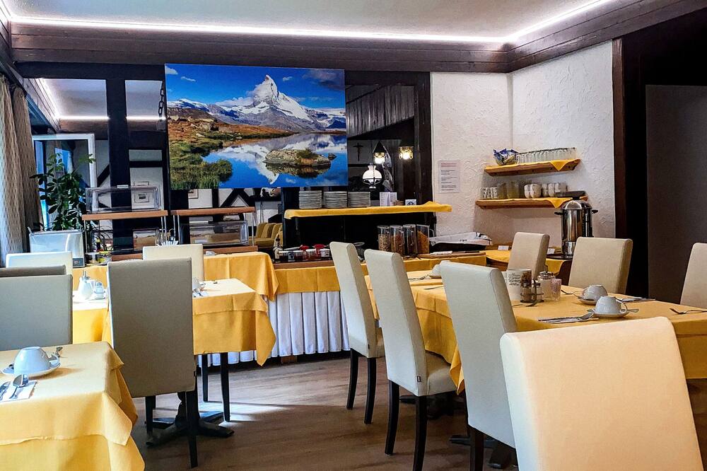 ホテル アドニス 写真