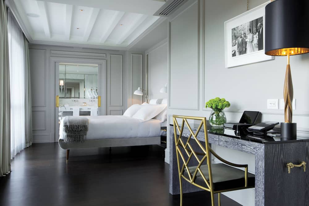 ポートレート フィレンツェ ルンガルノコレクション 写真