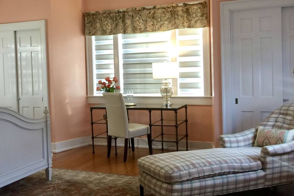 チャード オークス イン 写真