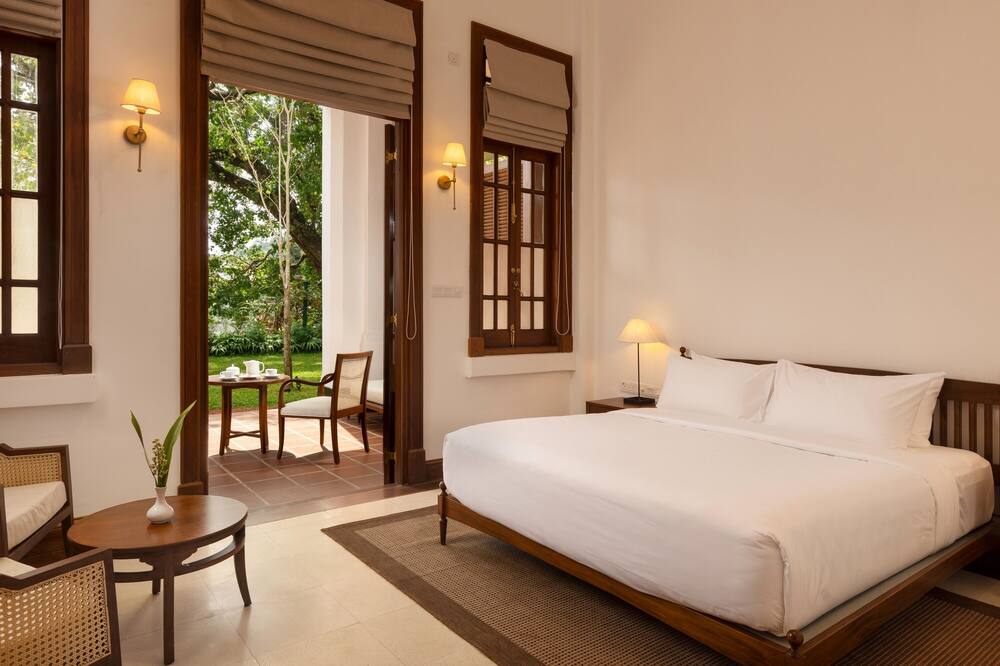 ホテル スージー 写真