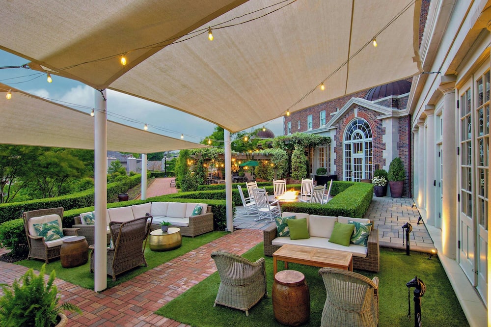 The Historic Cavalier Hotel and Beach Club, Autograph Collection 写真