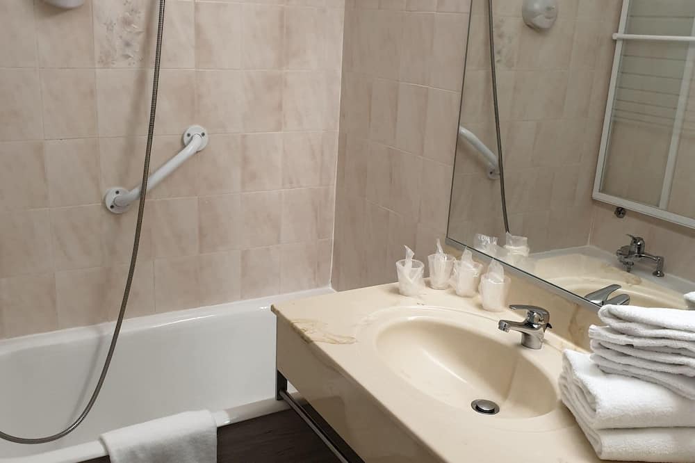 Le Brit Hotel Dak Hotel 写真