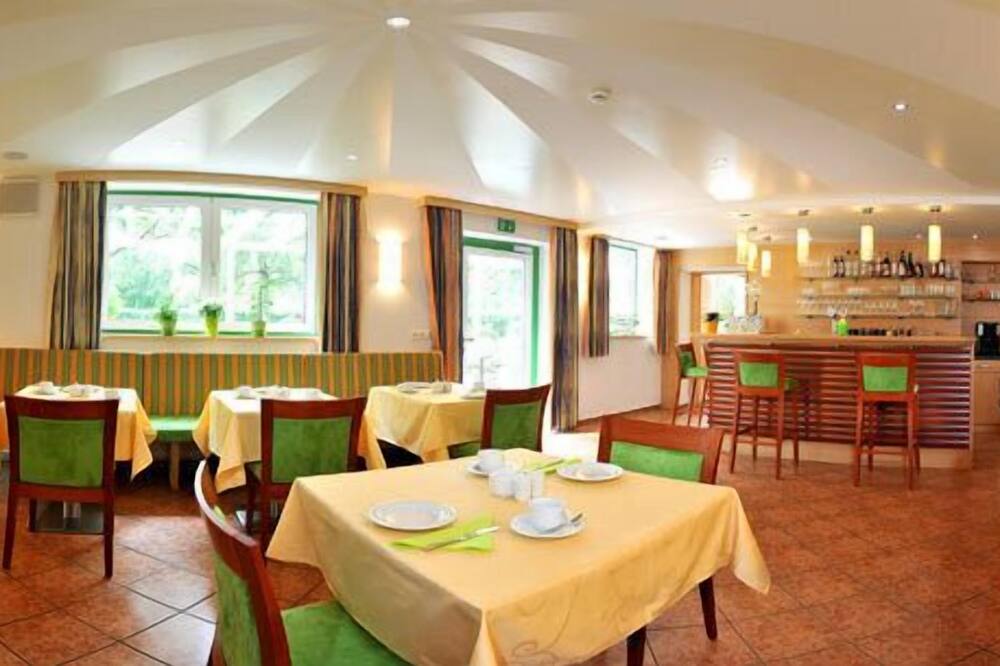 ホテル ゾンネンホフ 写真