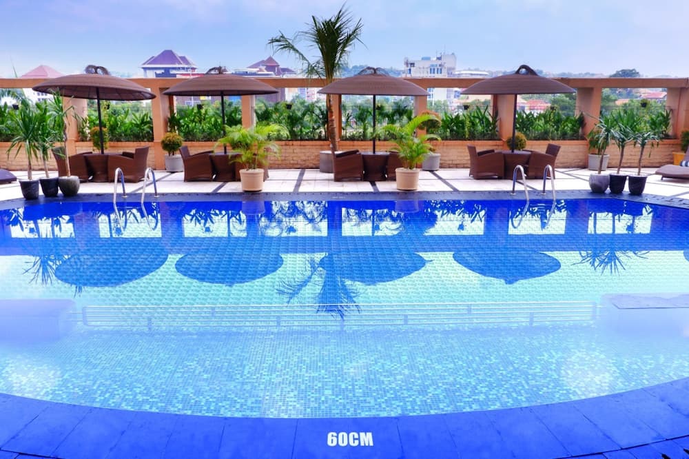 ホテル チプトラ スマラン マネージド バイ スイス ベルホテル インターナショナル 写真