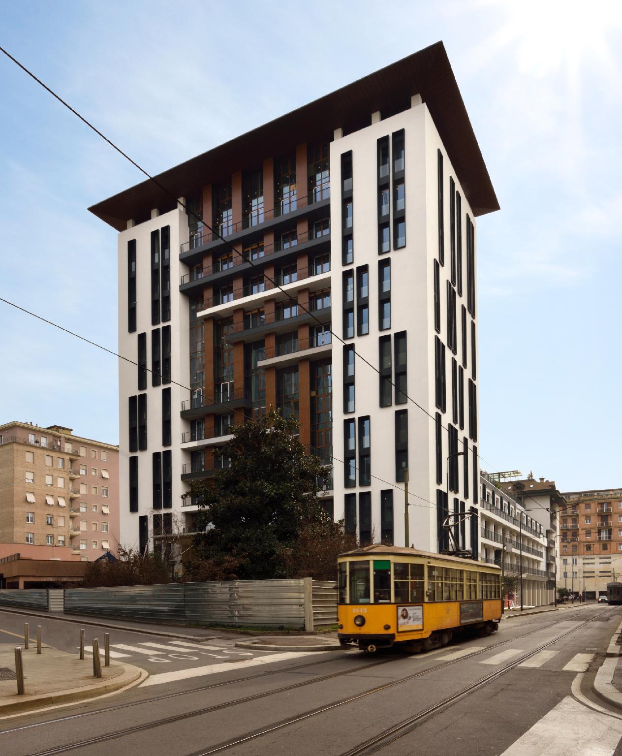 ミラノ ヴェルティカーレ ウナ エスペリエンツ 写真