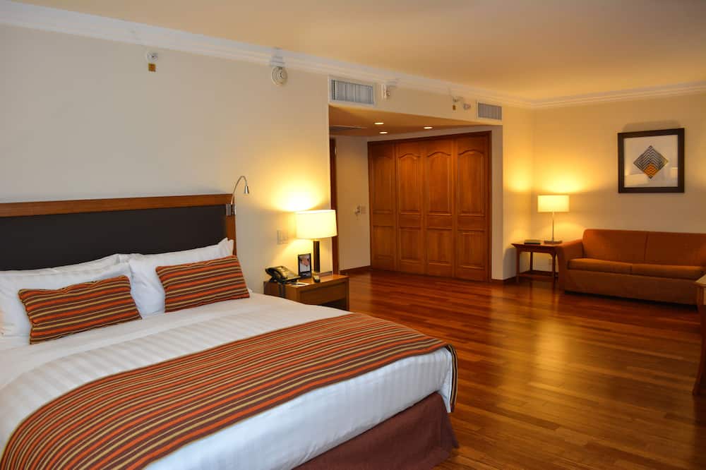 ホテル インターコンチネンタル カリ バイ IHG 写真